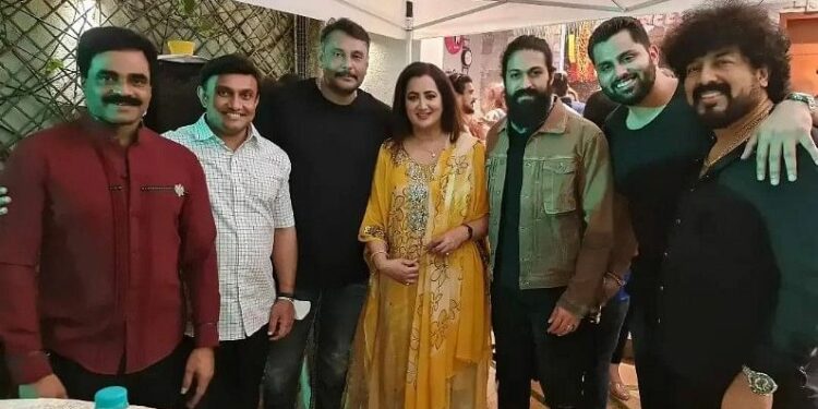 sumalatha ambareesh birthday sudhakar