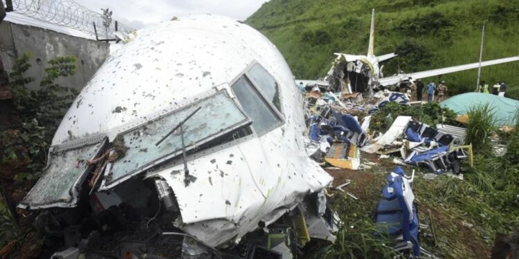 calicut flight crash1