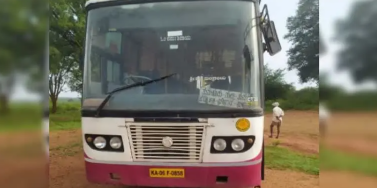thieves-who-stole-ksrtc-city-transport-bus-from-gubbi-bus-stop