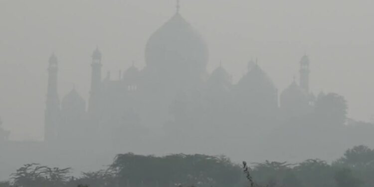 Where is Taj Mahal