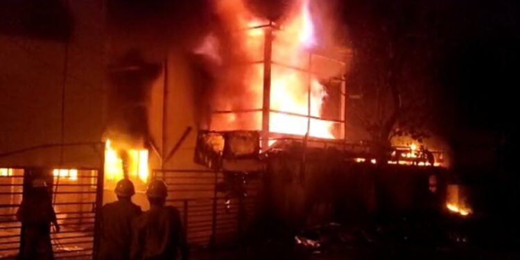 shopping-mall-fire-at-bangalore