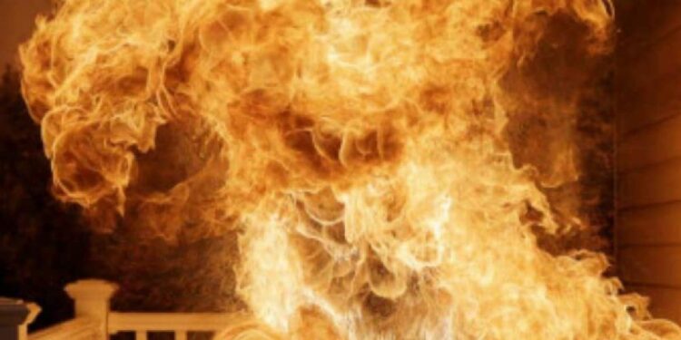 woman-committed-suicide-with-two-children-at-doddaballapur