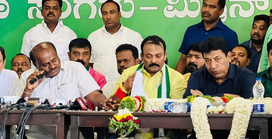 breaking news businessman attica babu join jds1