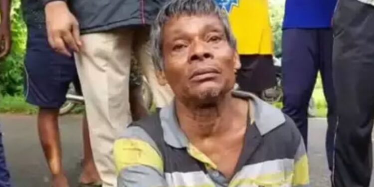 bhubaneswar man-beheads-wife-walks-with-head-to-police-station
