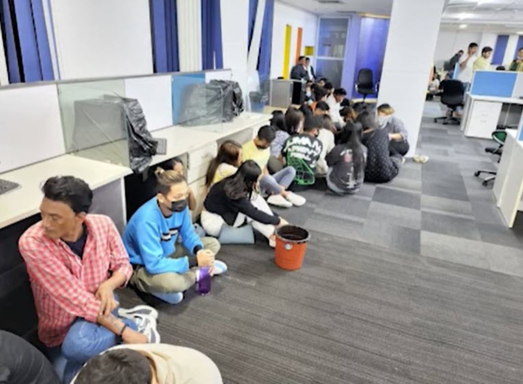 fake call center in bangalore2