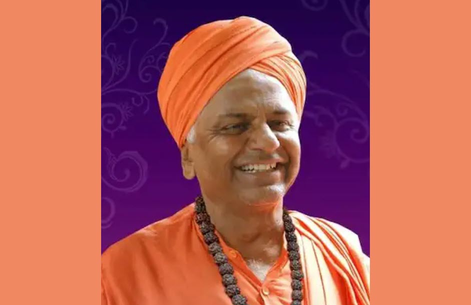 swamijis car accident while returning from chandrashekhar guruji funeral dharwad