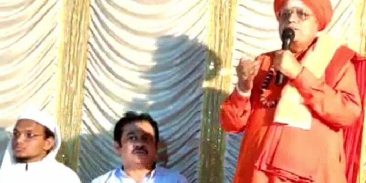 zameer-ahmed-kumareshwar-swamiji-has-predicted-cm-in-karnataka
