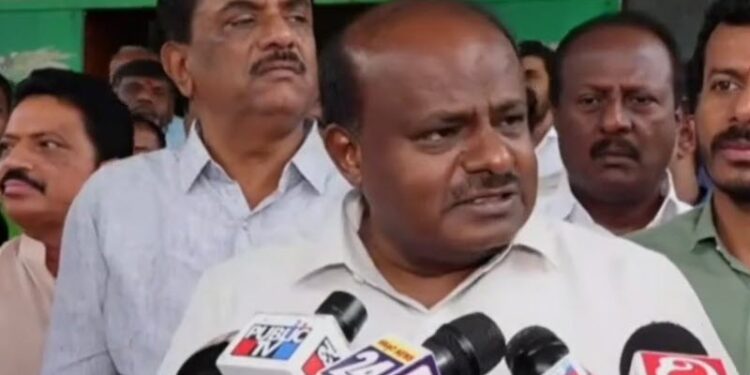 Kumaraswamy tears Father HD Devegowda Health