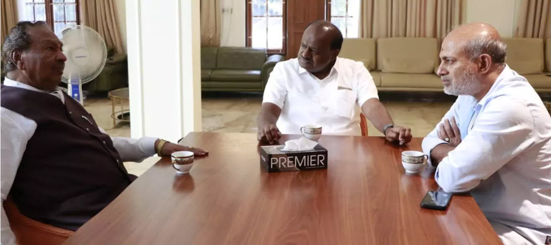 /ks-eshwarappa-meets-hd-kumaraswamy-bengaluru